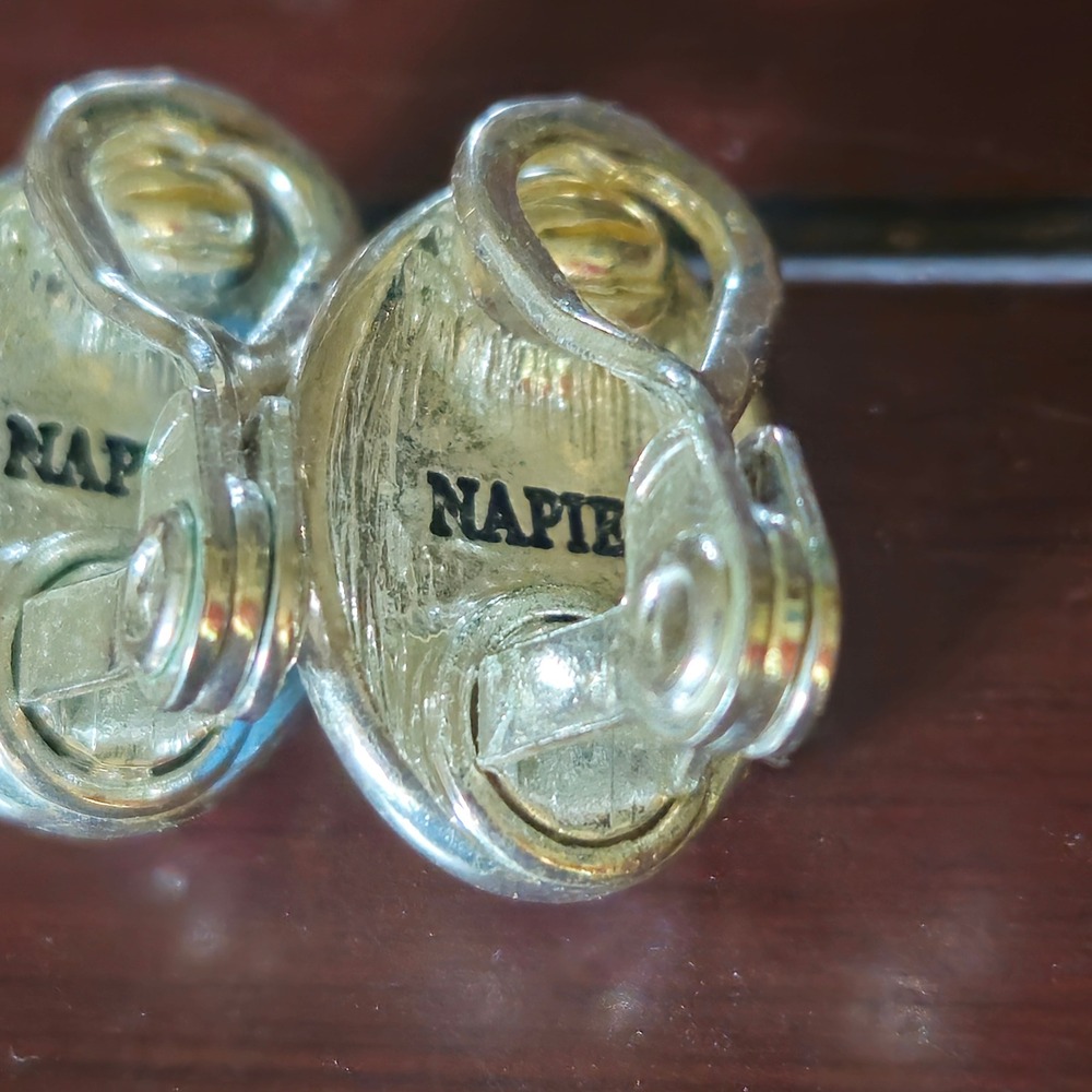 Napier Silver Tone Faux Turquoise Faceted Oval Clip On Earrings Vintage Style - Picture 4 of 6